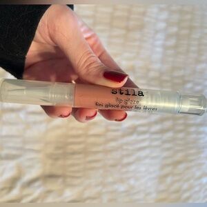 Stila Lip Glaze in Banana Lip Gloss NWT